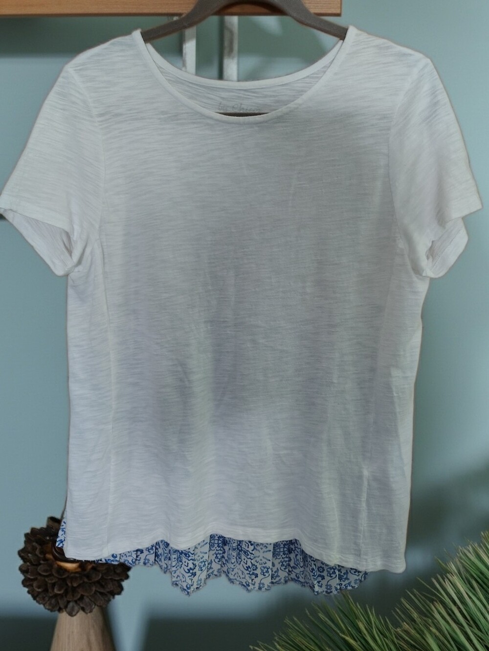 Chico's White Short-Sleeve Top with Blue Printed Hem